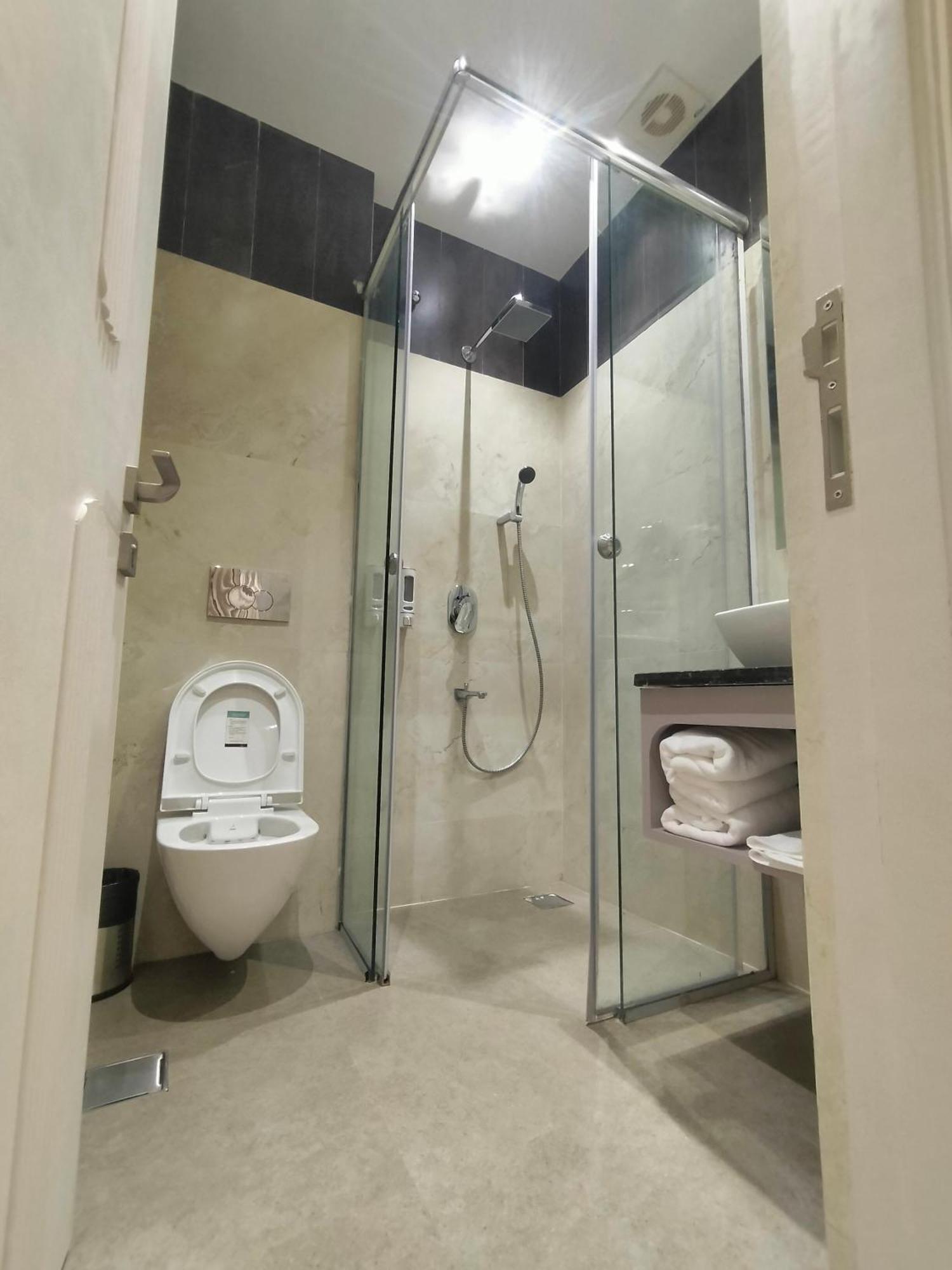 Hiraya Hotels Mohali Экстерьер фото