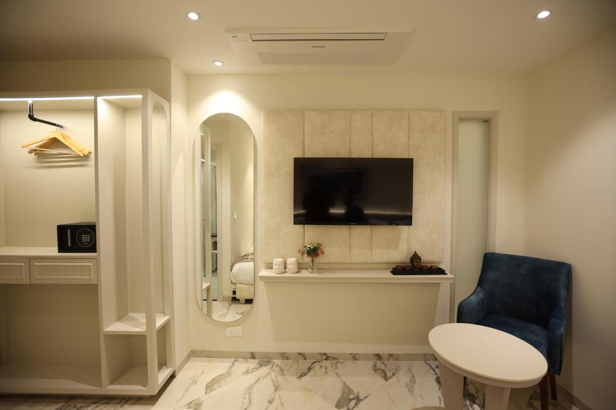 Hiraya Hotels Mohali Экстерьер фото