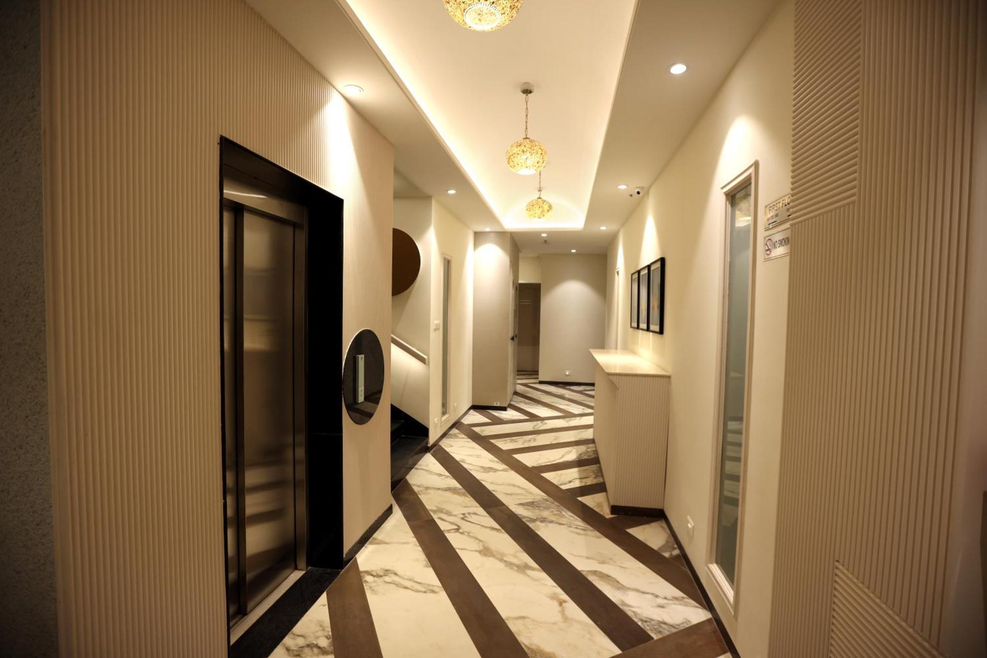Hiraya Hotels Mohali Экстерьер фото