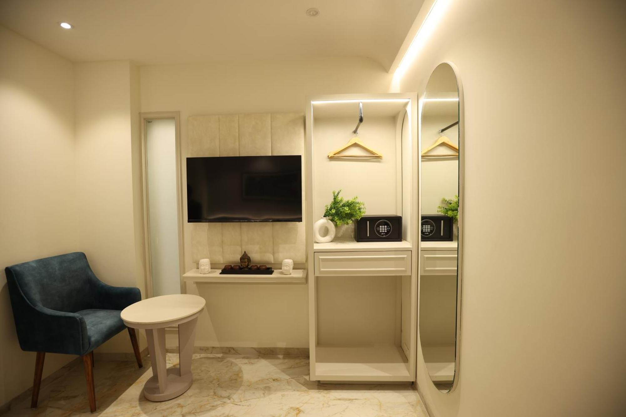 Hiraya Hotels Mohali Экстерьер фото