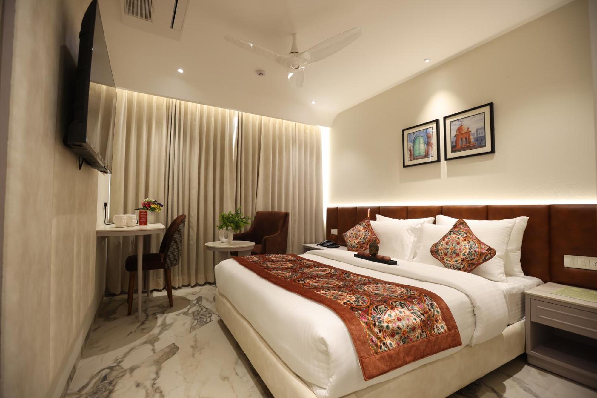Hiraya Hotels Mohali Экстерьер фото