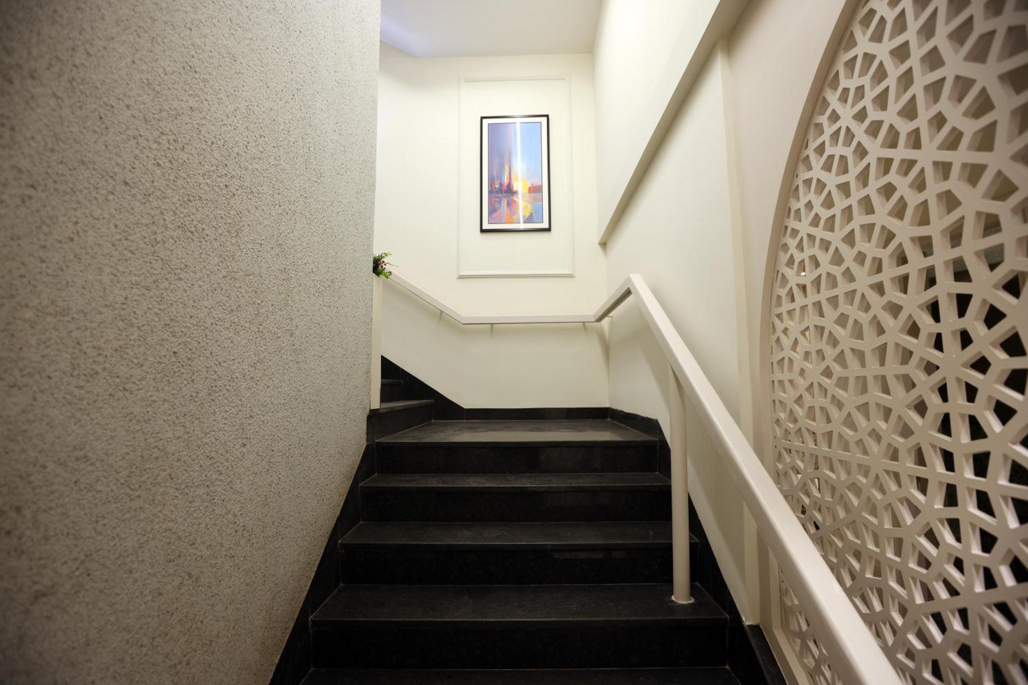 Hiraya Hotels Mohali Экстерьер фото